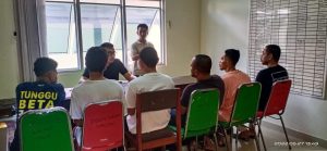 Kejari Sorong Terima Tahap Dua Tersangka Pembakaran Mobil dan Gedung Double O