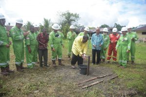 SKK Migas Bersama Petrogas (Basin) Ltd Bangun Fasilitas Air Bersih di Kampung Klawak