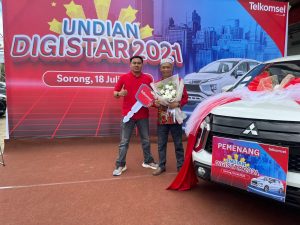 Tahir, Pemilik Outlet Jual Pulsa Menangkan Hadiah Mobil X Pander