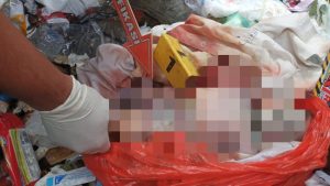 Mayat Bayi Perempuan Ditemukan Di Tong Sampah