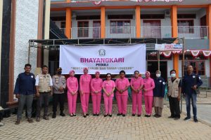 Polres Sorong Kota Distribusikan 1.000 Paket Bantuan Sembako
