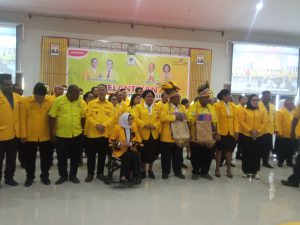 Untuk Kedua Kalinya Petronela Kambuaya Dilantik Sebagai Ketua DPD Golkar Kota Sorong