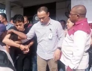 Kedapatan Mencuri di Bank Papua Cabang Sorong, Ahmad Fatwa Jadi Bulan-bulanan Warga