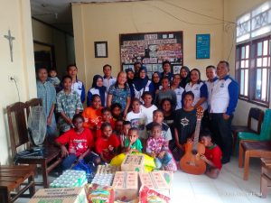 Di HUT ke-18, DPC Peradi Sorong Beri Bantuan ke Panti Asuhan Emeyodere dan Bukit Hermon