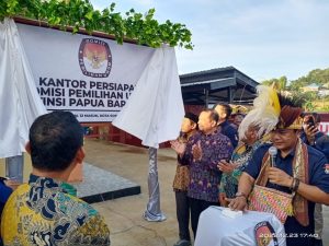 Sekjen KPU RI Resmikan Kantor Persiapan KPU Provinsi Papua Barat Daya.