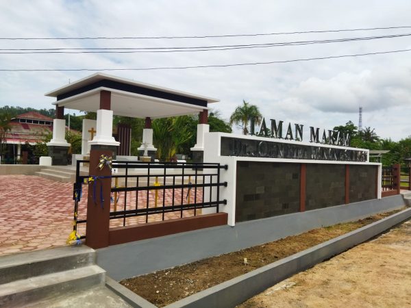 Penjabat Bupati Sorong Resmikan Makam “Bapak Pembangunan” Kabupaten Sorong