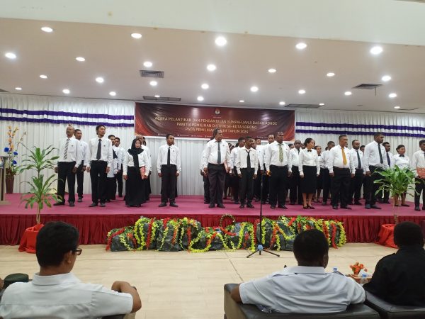 KPU Lantik Sebanyak 50 Panitia Pemilihan Distrik