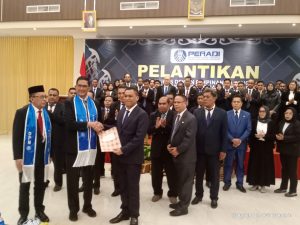 Yasin Djamaluddin Resmi Dilantik Sebagai Ketua DPC Peradi Sorong Masa Jabatan 2022-2027