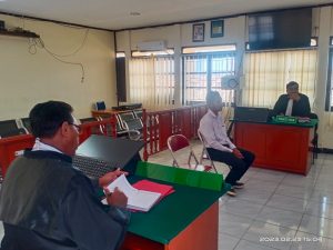Eksekutor Thalib Koranelao, Encong di Dakwa Pasal Pembunuhan dan Penganiayaan Berat