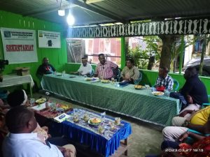 Bupati Asmat Silaturahmi Sekaligus Buka Puasa Bersama Sejumlah Tokoh Imekko