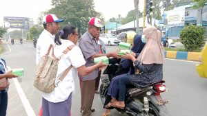 Partai Perindo Kota Sorong Bagikan 200 Kotak Takjil
