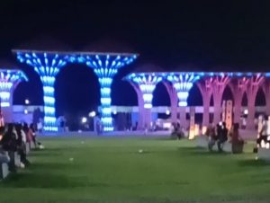 Alun-alun Aimas Sorong Pada Malam Hari, Jadi Tempat Swafoto Hingga Live Sosmed