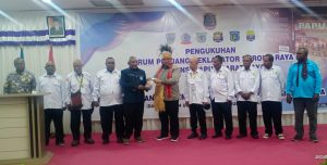Penjabat Gubernur Papua Barat Daya Kukuhkan Forum Pejuang Deklarator Sorong Raya