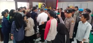 Divonis 20 Tahun dan 18 Tahun Penjara, Keluarga Terdakwa Ngamuk