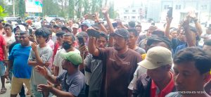 Supir Angkot Desak Pemprov Papua Barat Daya Hentikan Operasional Angkutan Online