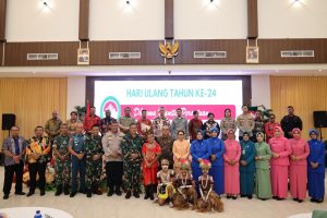 Aspers Danpasmar 3 Hadiri HUT ke-24 Dharma Wanita Persatuan Kota Sorong