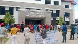 Demo di Kantor Gubernur AMP Minta Pelaku Segera Ditangkap dan Diproses Hukum