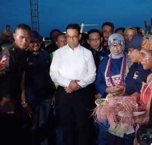 Kunjungan Anis Baswedan Di Sorong Disambut Adzan Maghrib