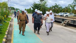 Penjabat Gubernur PBD Saksikan Penandatanganan Serah Terima Kebun Hasil Fasilitasi Pembangunan
