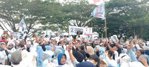 Ratusan Pendukung Padati Jalan Santai dan Senam Gemoy Prabowo-Gibran