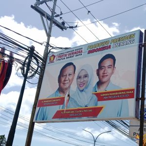 Diduga Bilboard Prabowo-Gibran Dirusak Orang Tak Dikenal