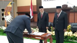 Jhony Way Resmi Dilantik Sebagai Penjabat Sekda Papua Barat Daya