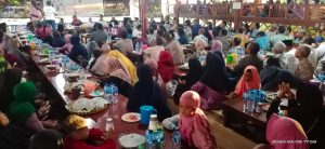 Elisa Kambu Mengajak Warga Aimas Pilih Pemimpin yang Dekat Dengan Rakyat