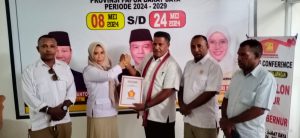 Mantan Sekretaris KPU Maybrat Daftar di DPD Gerindra