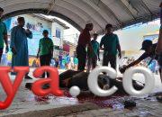 Masjid At-Taubah Kota Sorong Bagikan 700 Paket Daging Kurban