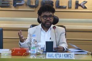 Dukung Perjuangan Suku Awyu dan Moi Tolak Sawit, Senator Filep Kritik Kebijakan Investasi di Papua