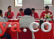 Petronela Kambuaya Jalani Sesi Wawancara di PSI dan Buruh