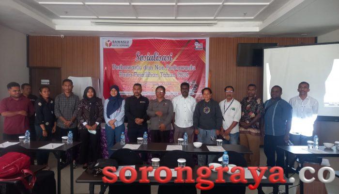 Awasi Pilkada, Bawaslu Kota Sorong Bekali Panwas Distrik