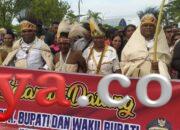 Simbol Kebersamaan, Tarian Adat Sambut Bupati dan Wakil Bupati Tambrauw di Sorong