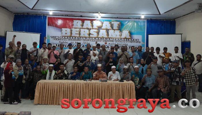 Sambut DOB, Masyarakat Misool Raya Bentuk Tim Pemekaran Kabupaten RAS