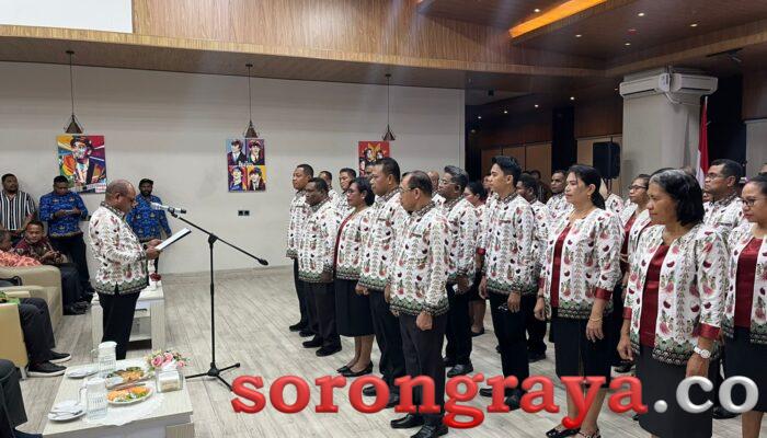 Jemima Elisabeth Lobat “Nakhodai” LPPD Kota Sorong