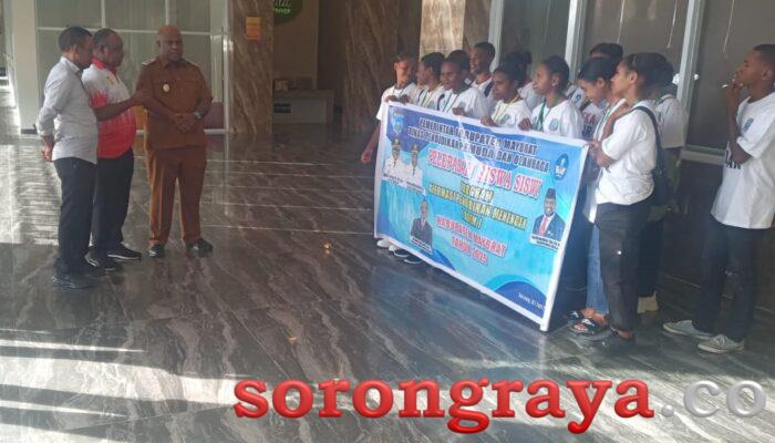 Program Afirmasi Pendidikan, Pemda Maybrat Berangkatkan 13 Siswa ke Bali