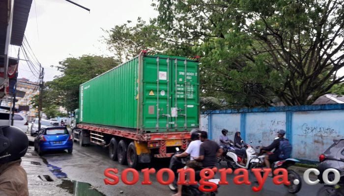 Pemerintah Kota Sorong Diminta Tertibkan Operasi Kendaraan Besar Disiang Hari