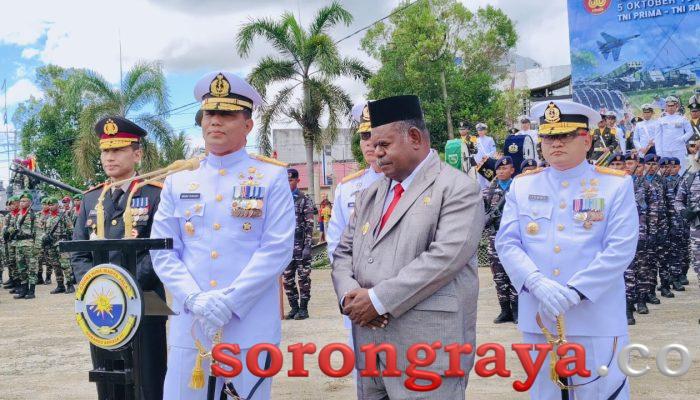 Meriah dan Khidmat, HUT ke-80 TNI Diperingati di Alun-Alun Aimas