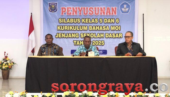 Dinas Pendidikan Kabupaten Sorong Susun Silabus Kurikulum Bahasa Moi