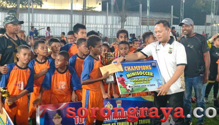 TMS Kapolresta Sorong Kota Cup, Bhayangkara Doom kategori U-12 dan Combrove Kategori U-10 Raih Juara 1