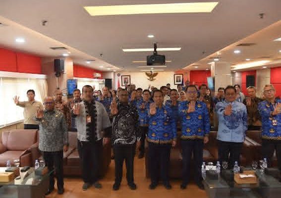 Wali Kota Sorong Teken Hibah Aset Dengan Kemenhub