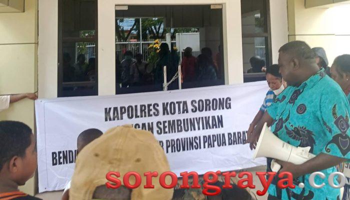 Soal Pakaian Dinas, Forum Solidaritas Minta Kapolda Periksa Ketua DPR PBD