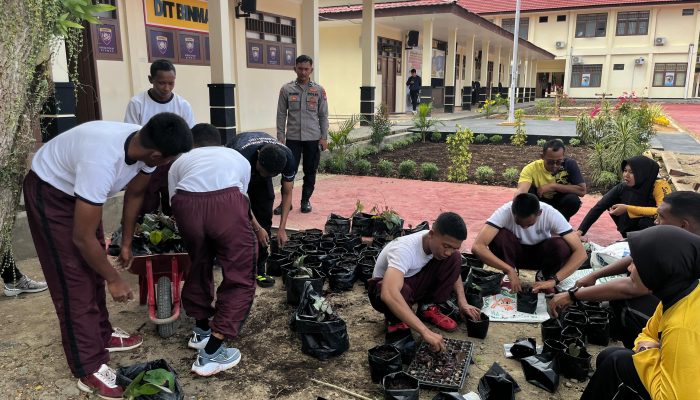 Dukung Program Nasional, Polda PBD Tanam 300 Bibit Ubi Ungu