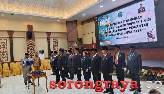 Roda Pemerintahan Berputar, 21 Pejabat Eselon II Pemprov PBD Dilantik