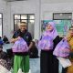 Perempuan Bangsa PBD Bagikan Ratusan Paket Takjil