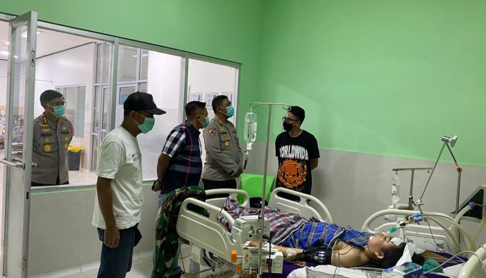 PJU Polda Papua Barat Daya Jenguk Korban Penikaman