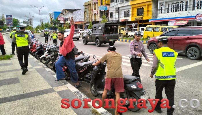 Satlantas Polresta Sorong Kota Jaring Belasan Motor Saat Razia