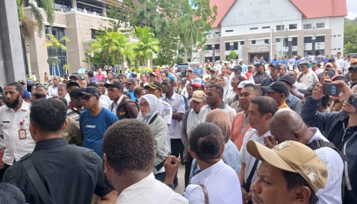 271 PPPK Paruh Waktu Desak Wali Kota Sorong Akhir Juni Harus Jadi Pegawai Penuh Waktu