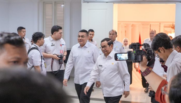 Serahkan 499 Sertipikat Hak Pakai, Kementerian ATR/BPN Amankan Rp124 Triliun 
