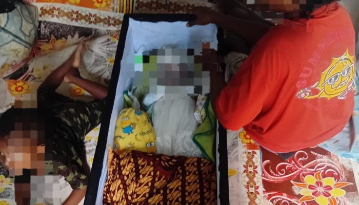 Seorang Bayi di Sorong Meninggal Dunia Usai Kena Pukulan Sebatang Kayu Balok Oleh Ayahnya
